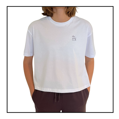 Agentic Dreams | Women's Boxy T-shirt White/Black
